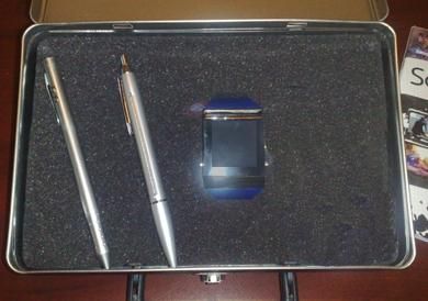 kit premium - orologio penna laser e penna bigliettino