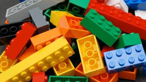 Danimarca, studenti a scuola con i Lego
