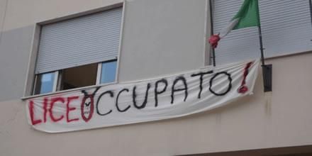 scuola occupata, conseguenze occupazione, gita vietata