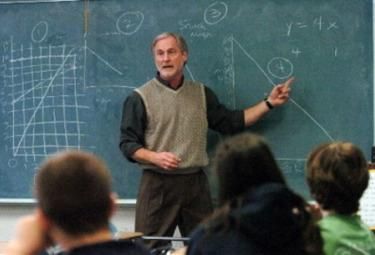 La scuola italiana troppo “vecchia”. Gli insegnanti chiedono il prepensionamento.