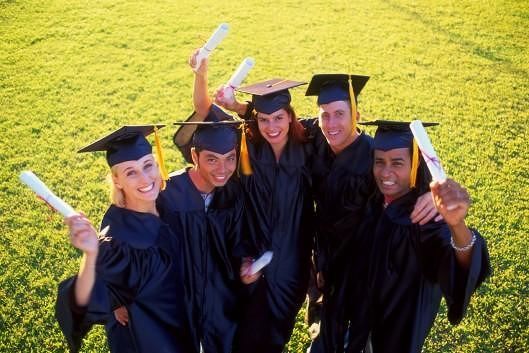 Le restano 4 mesi di vita, la scuola la diploma in anticipo