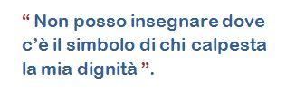 Prof toglie il crocifisso dalla classe e dà la spiegazione ai suoi alunni