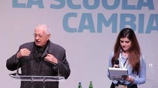 Luigi Berlinguer, ex ministro dell'Istruzione, interviene al convegno su La Buona Scuola (fonte immagine: www.corriere.it)