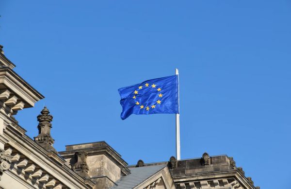 abolizione ora legale europa rinviata rimandata decisione come mai cosa succede sapere